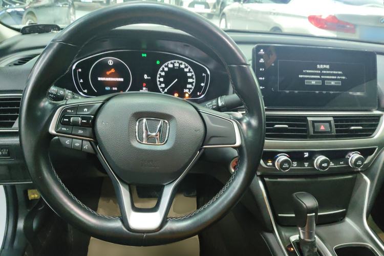 Used Honda Accord 2022 260TURBO Luxury Edition Center Console