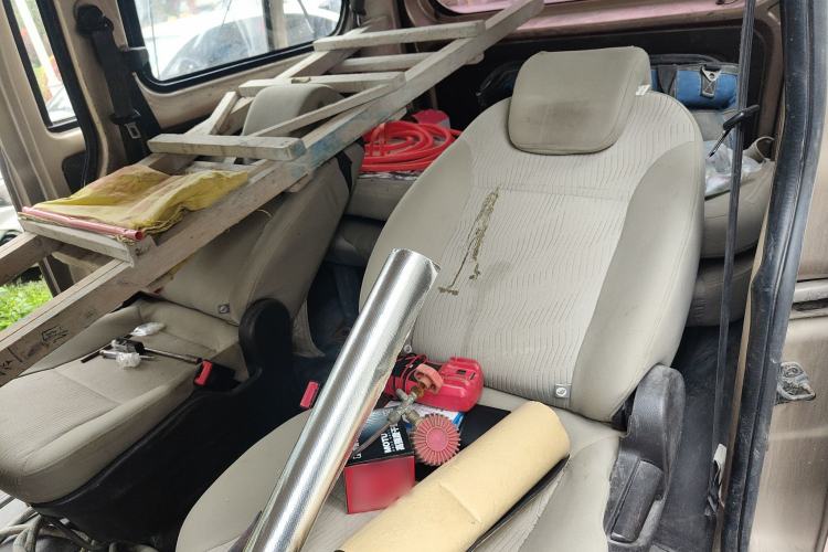 Used Wuling Rongguang V 2015 1.5L Base Version