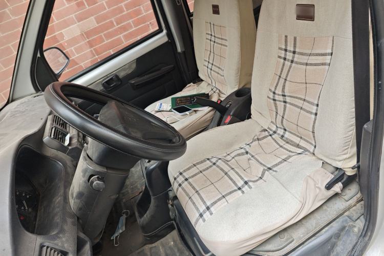 Used Wuling Rongguang 2011 1.2L Base Version Left Front Seat