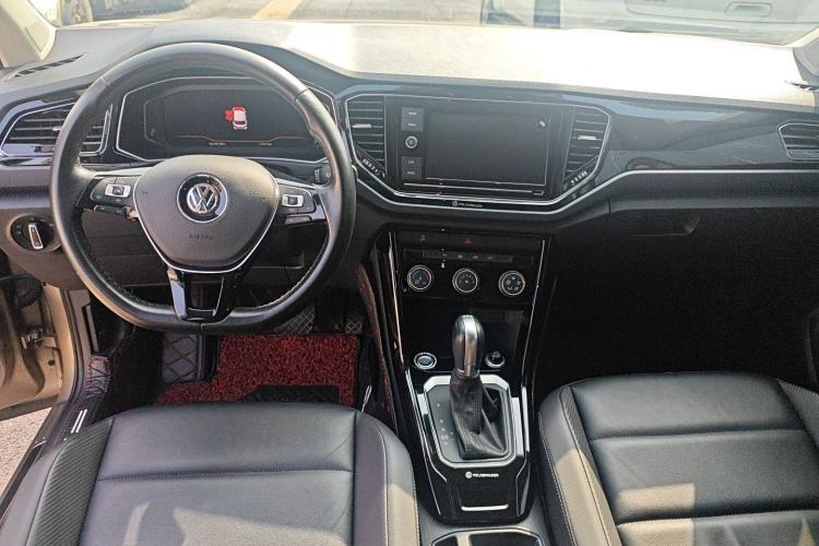 Used Volkswagen T-ROC 2020 280TSI DSG Two-Wheel Drive Comfort Version