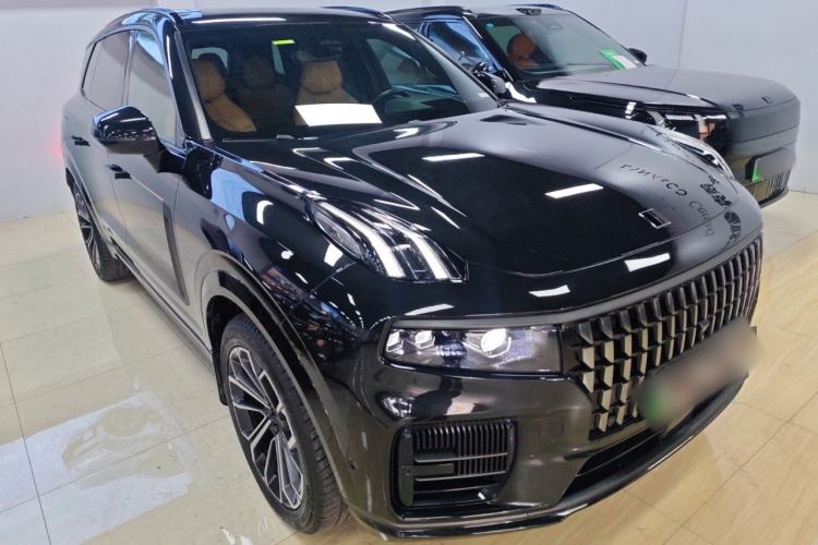 Used Lynk & Co 09 EM-P 2023 2.0TD EM-P Long-Range Version PM 7-Seater Front Right 45 Deg