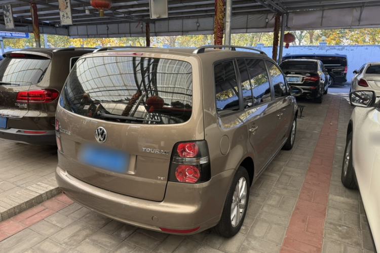 Used Volkswagen Touran 2015 1.4T DSG Comfort Edition 5 Seats
