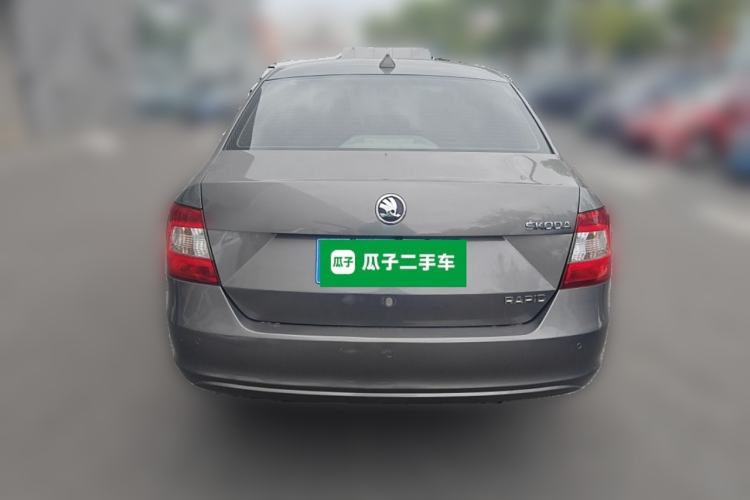 Used Skoda Rapid 2015 1.6L Automatic Smart Selection Model