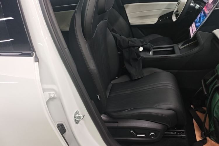 Used Geely Galaxy L7 2023 1.5T 115 km PLUS Right Front Seat