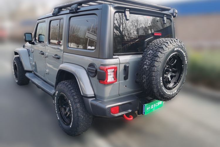 Used Jeep Wrangler 2018 2.0T Sahara Four-Door Edition

