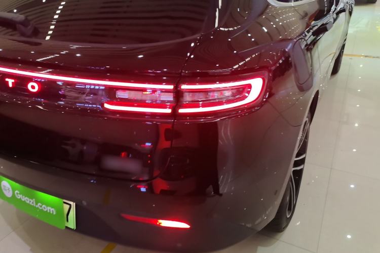 Used Hima AITO M5 2023 Extended-Range Four-Wheel Drive Intelligent Driving Version Right Rear Taillight