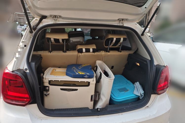 Used Volkswagen Polo 2016 1.6L Automatic Comfort Model Trunk