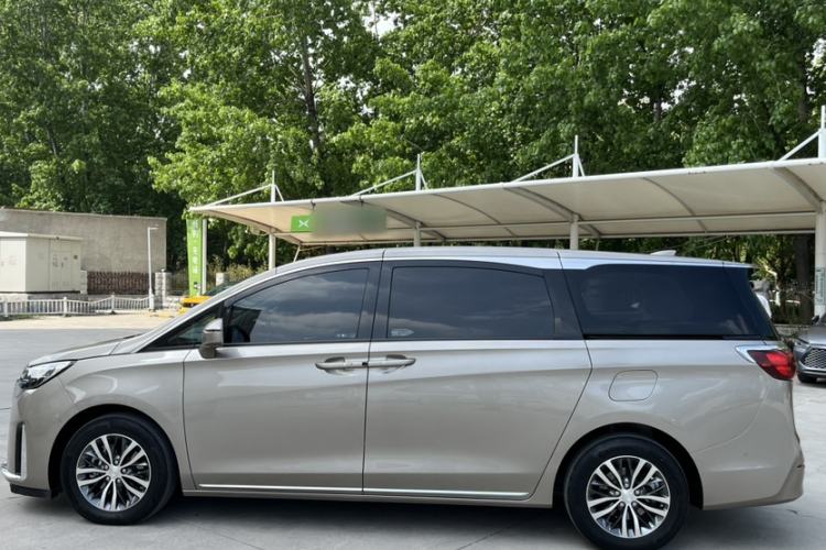 Used Buick GL8 2023 ES Lu Zun Deluxe Model Exterior 4