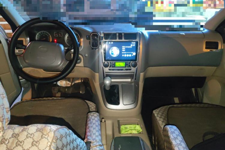 Used Jinbei Grace 2010 2.4L 3rd Generation Zunling Standard Version 9 Seats 9 Seats 4RB2
