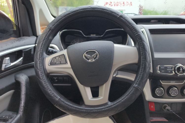 Used HYOSOW H3 2015 1.5L manual luxury version Steering Wheel