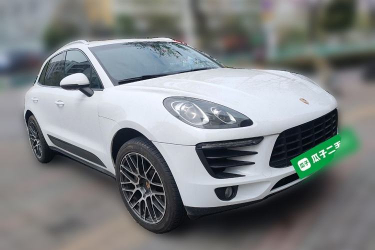 Used Porsche Macan 2014 Macan 2.0T Front Right 45 Deg