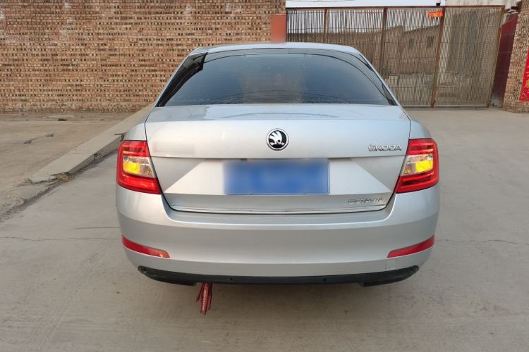 Used Skoda Octavia 2017 1.6L Automatic Chuanxing Edition
