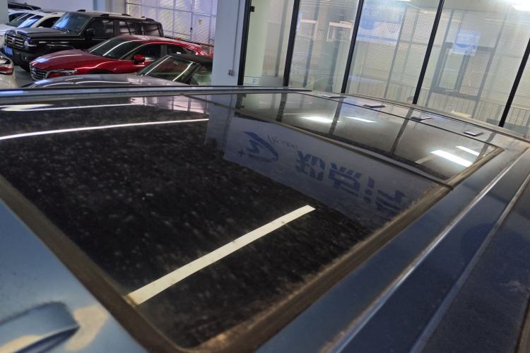 Used SAIC MAXUS G10 2016 2.0T Automatic Flagship Edition Roof