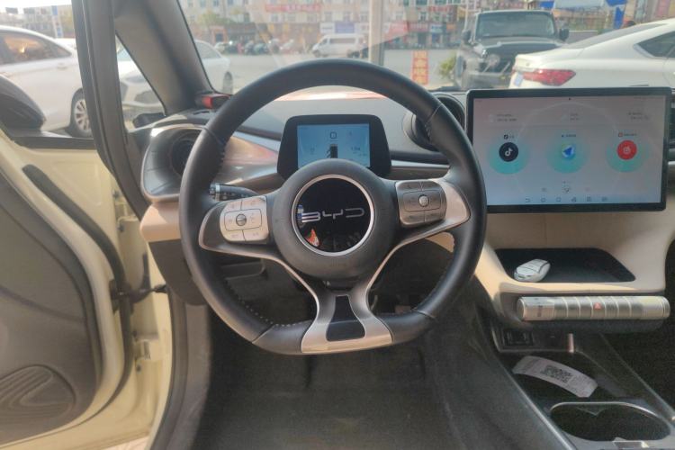 Used BYD Dolphin 2023 420 km Fashion Edition