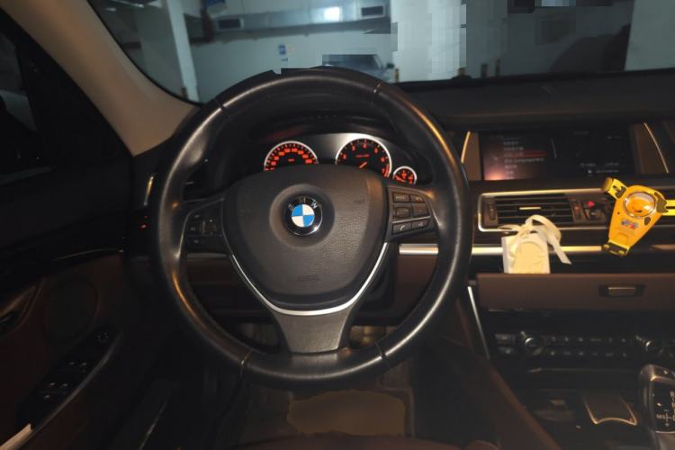 Used BMW 5 Series GT 2015 528i Luxury Edition