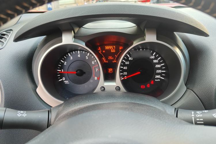 Used Infiniti ESQ 2014 1.6L Spontaneous Edition
