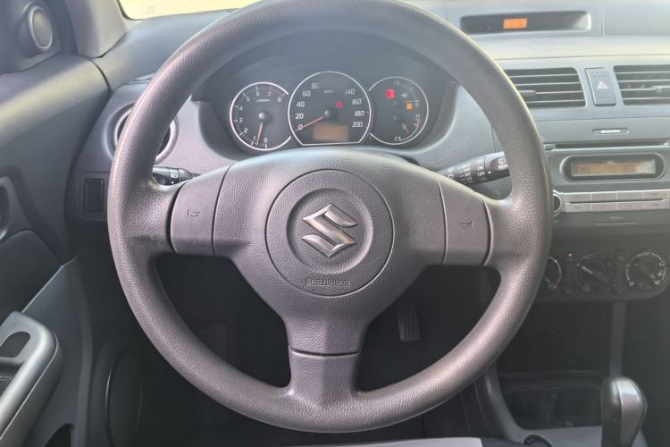 Used Suzuki Swift 2014 1.5L Automatic Fashion Edition
