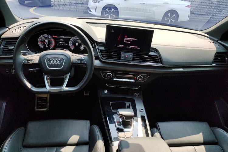 Used Audi Q5L 2023 40T Luxury Dynamic Model
