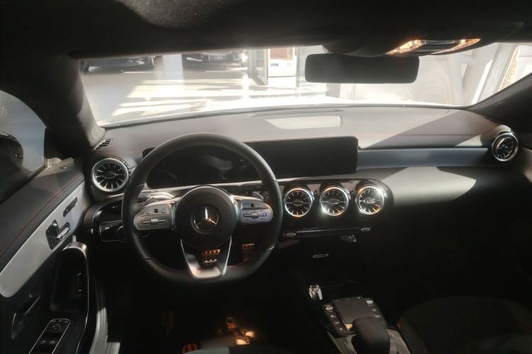 Used Mercedes-Benz CLA 2022-Year Updated CLA 200
