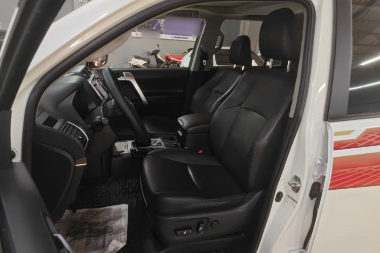 Used Toyota Prado 2019 3.5L Automatic TX-L Deluxe Edition with Rear-Mounted Spare Tire Left Front Seat