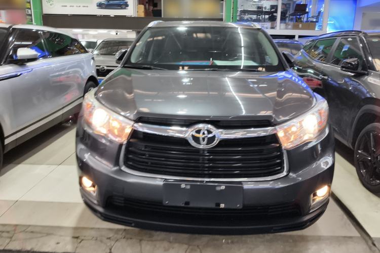Used Toyota Highlander 2015 2.0T Four-Wheel Drive Luxury Edition 7-Seater Front