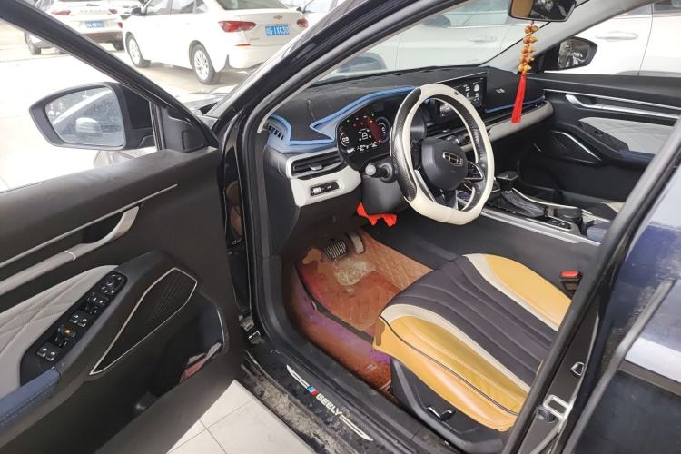 Used Geely Auto Emgrand 2022 4th Generation 1.5L CVT Flagship Model Driver Seat