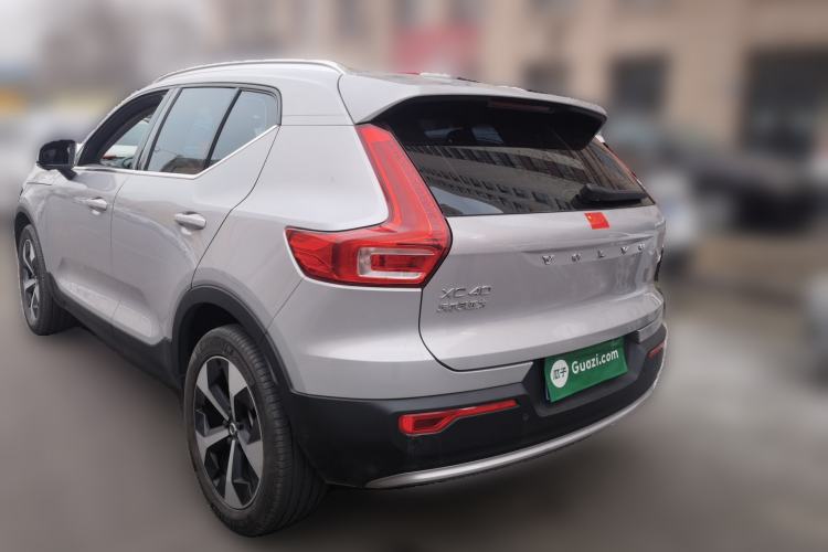 Used Volvo XC40 2023 B4 4x4 Smart Luxury Edition
