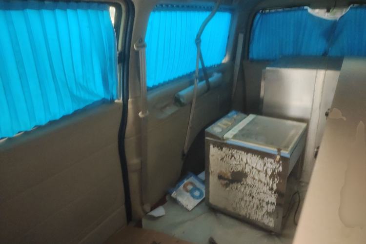 Used Jinbei Grace 2010 2.4L 3rd Generation Luxury Long-Wheelbase 9-Seater — 4RB2 Left Rear Seat