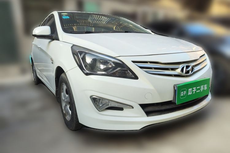 Used Hyundai Verna Ray 2014 1.4L Automatic GLX
