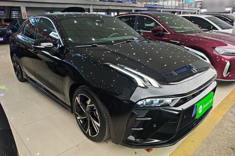 Used Lynk & Co 03 2023 1.5TD DCT JingPro Front Right 45 Deg