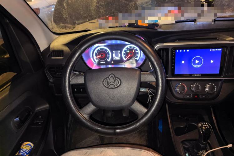 Used CHANGAN KAICHENG Ruixing M60 2023 1.6L CNG Comfort-Grade 6-Seater Passenger Vehicle Steering Wheel
