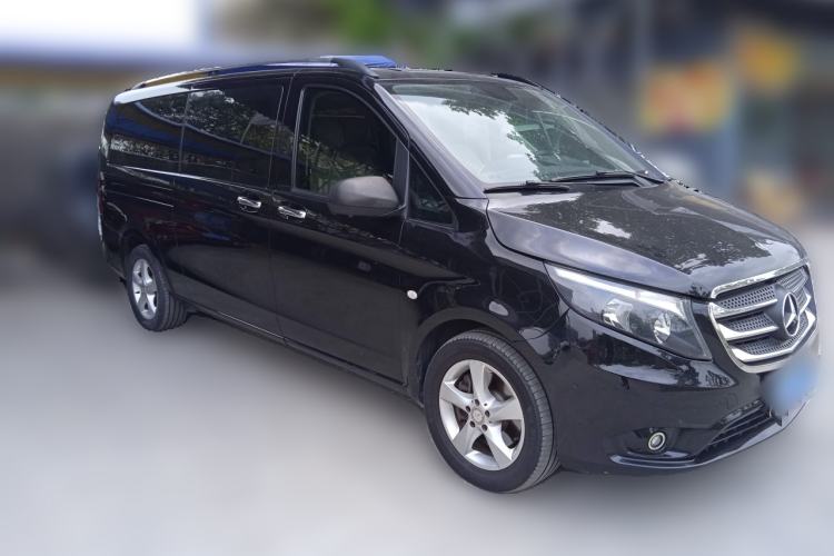 Used Mercedes-Benz Vito 2016 2.0T Elite Edition Front Right 45 Deg