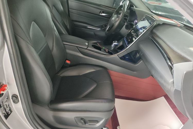 Used Toyota Avalon 2019 2.0L XLE Premium Edition China VI