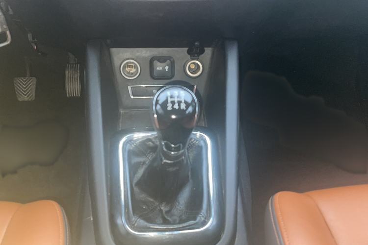 Used Oshan CX70 2016 1.6L Manual Luxury Model