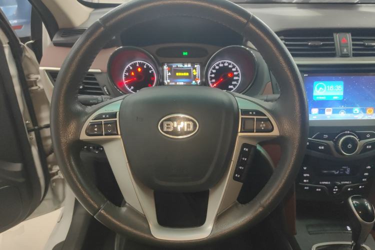 Used BYD G5 2014 1.5TID Automatic Prestige Model