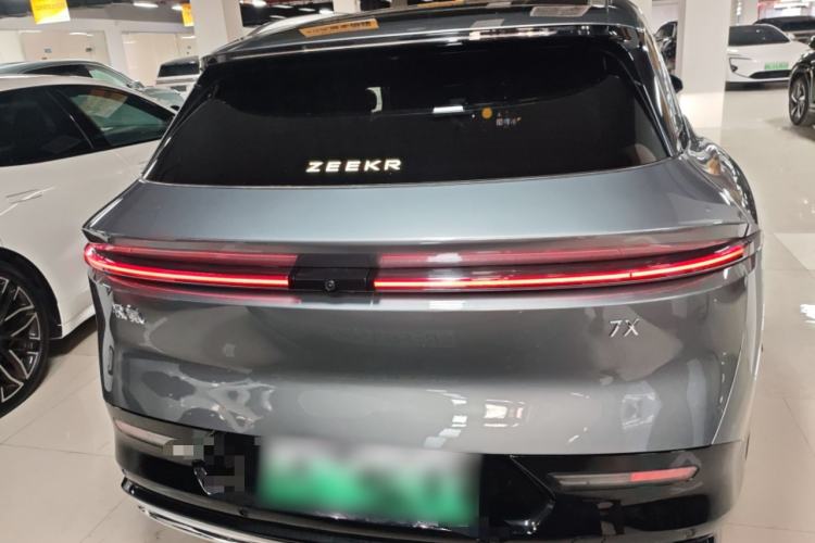 Used Zeekr 7X 2025 100 kWh Long-Range Rear-Wheel Drive with Intelligent Driving Features Rear