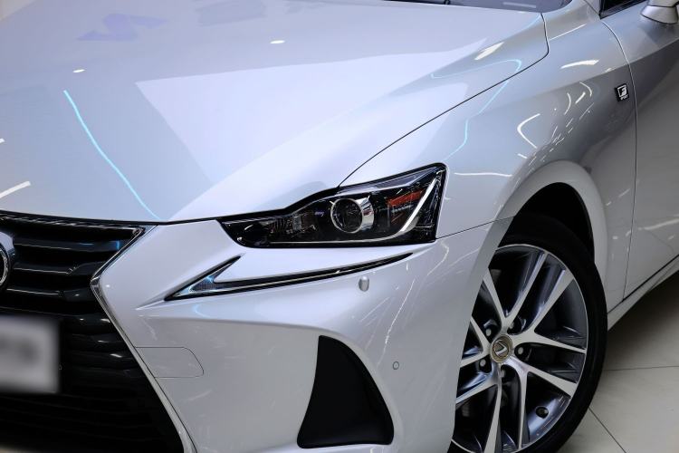 Used Lexus IS 2017 300 FENGSHANG Edition
