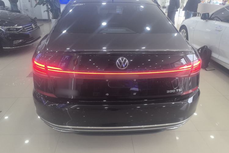 Used Volkswagen Passat 2023 330TSI Starry Luxury Edition
