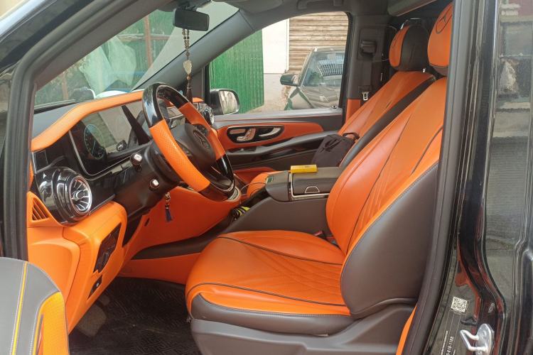 Used Mercedes-Benz Vito 2023 2.0T Elite Version 7 Seats
