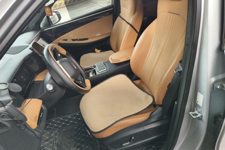 Used Geely Galaxy L7 2024 1.5T 115 km PLUS Dragon Edition
