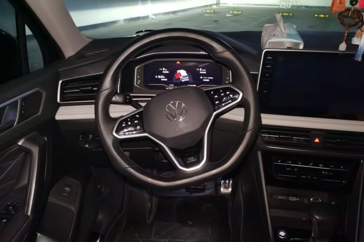 Used Volkswagen Tiguan L 2023 Restyled 330TSI Automatic Two-Wheel Drive R-Line Enhanced Comfort Version
