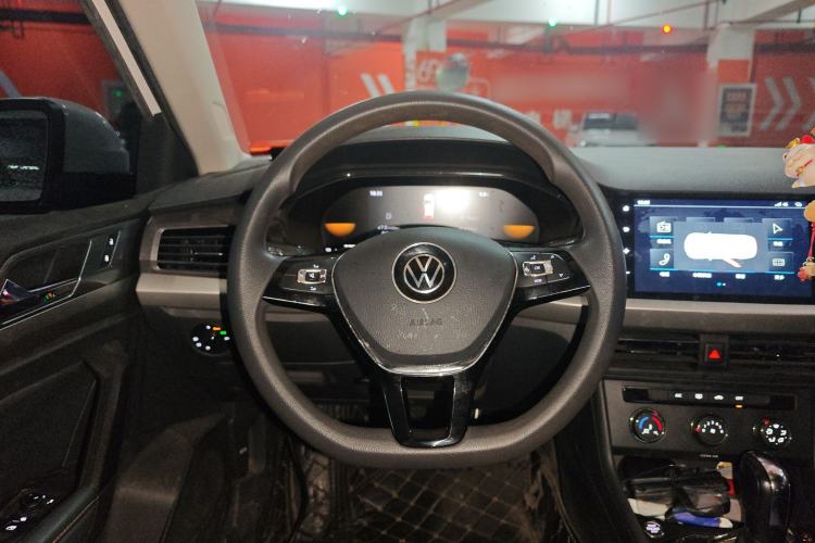 Used Volkswagen Lavida 2022 1.5L Automatic Vision Edition Steering Wheel