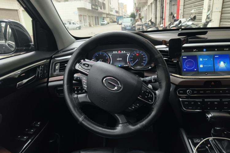 Used GAC Trumpchi GS8 2017 320T Four-Wheel Drive Luxury Smart Connectivity Version (7 Seats) Steering Wheel