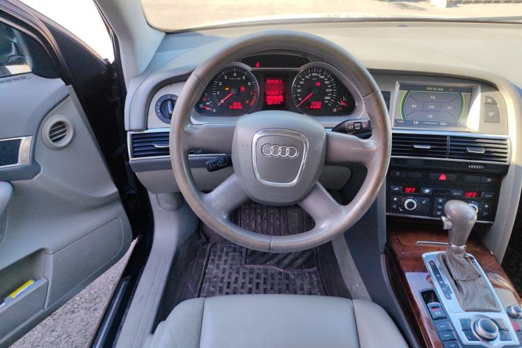 Used Audi A6L 2005 2.4L Comfort Edition
