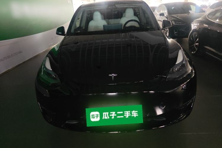 Used Tesla Model Y 2022 Long-Range All-Wheel-Drive Version