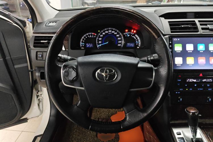 Used Toyota Camry 2015 2.0G Premier Edition
