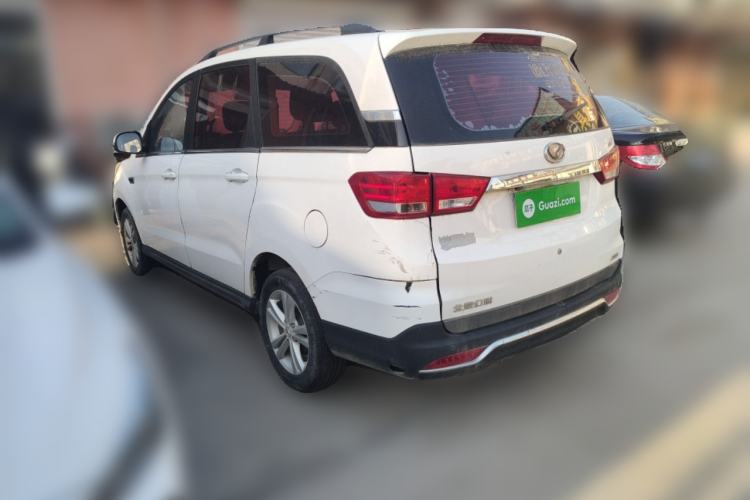 Used HYOSOW H3 2015 1.5L manual luxury version
