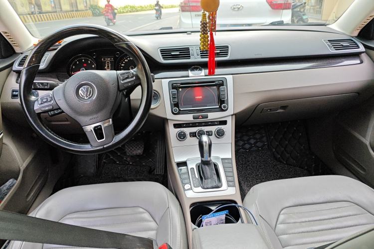 Used Volkswagen Magotan 2013 2.0 TSI Prestige Model
