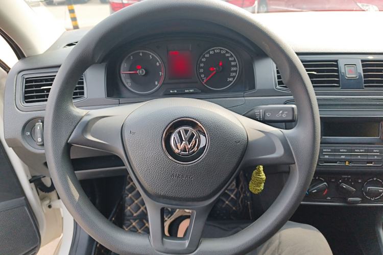 Used Volkswagen Santana 2019 1.5L Manual Fashion Edition China VI Standard