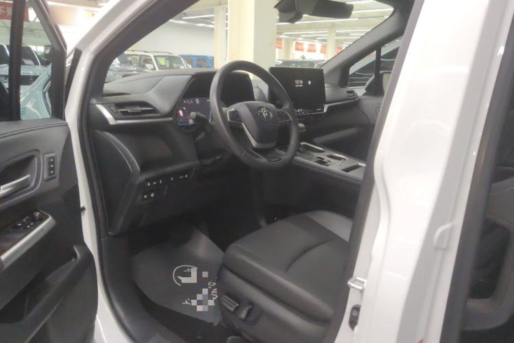 Used Toyota Granvia 2024 2.5L Hybrid Prestige PLUS Edition